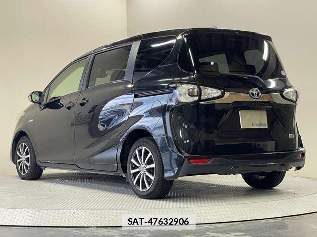 Toyota SIENTA 2016-03 7818289-11