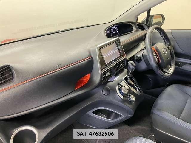 Toyota SIENTA 2016-03 7818289-12