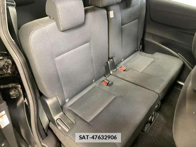Toyota SIENTA 2016-03 7818289-13