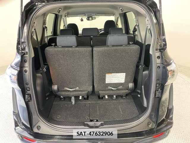 Toyota SIENTA 2016-03 7818289-16