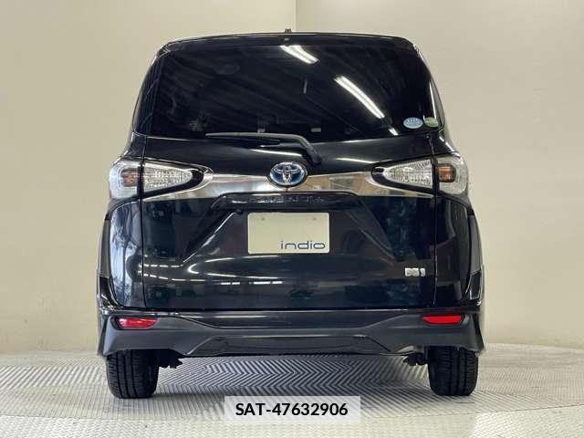 Toyota SIENTA 2016-03 7818289-18