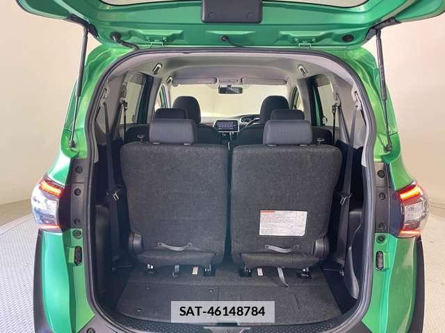 Toyota SIENTA 2016-09 7818309-17