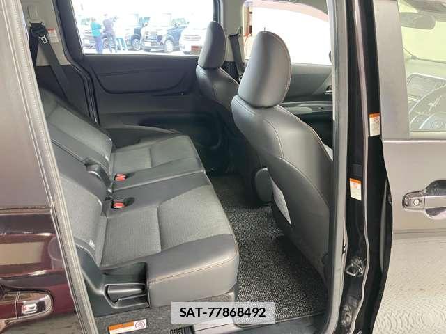 Toyota SIENTA 2018-06 7818409-16