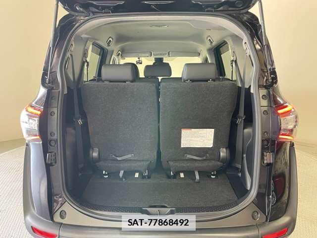 Toyota SIENTA 2018-06 7818409-18