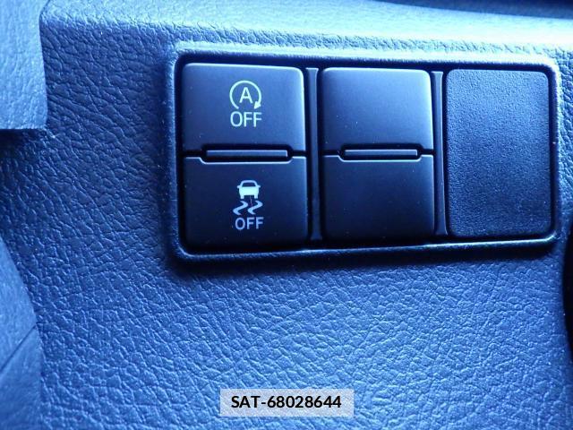 Toyota SIENTA 2015-07 7819554-19