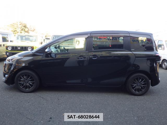 Toyota SIENTA 2015-07 7819554-9