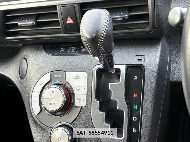 Toyota SIENTA 2021-03 7819586-11