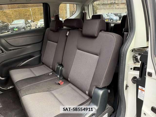 Toyota SIENTA 2021-03 7819586-13