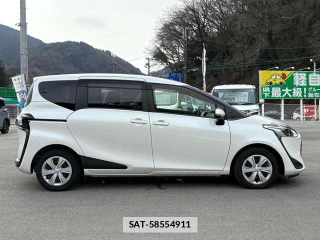 Toyota SIENTA 2021-03 7819586-3