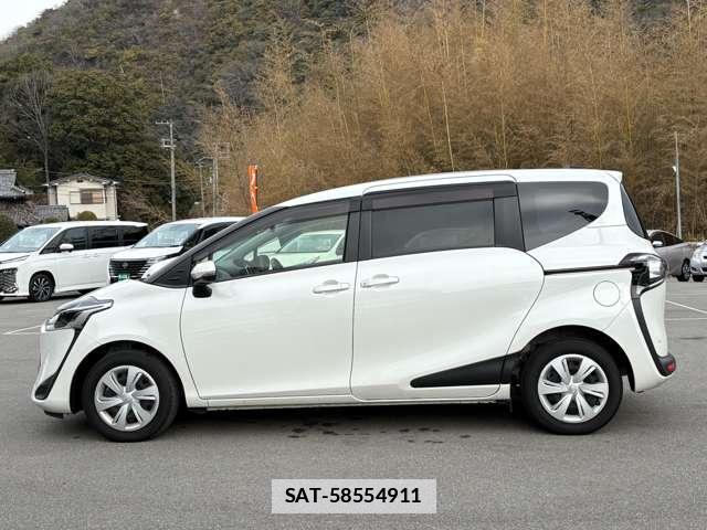 Toyota SIENTA 2021-03 7819586-4