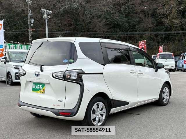 Toyota SIENTA 2021-03 7819586-7