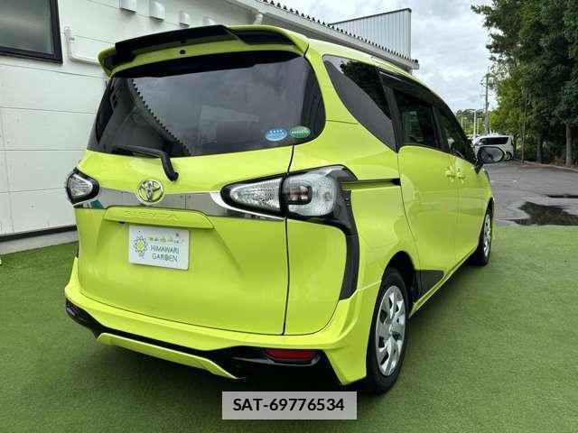 Toyota SIENTA 2015-07 7819858-1