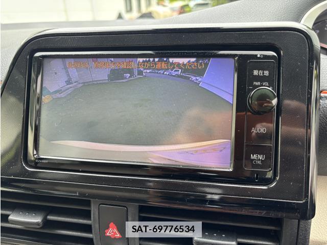 Toyota SIENTA 2015-07 7819858-12