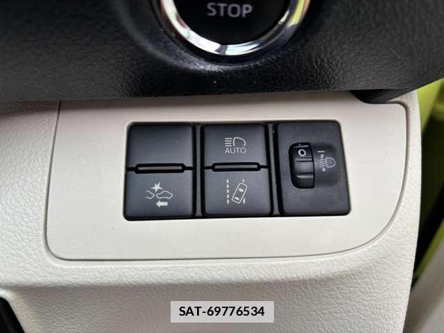 Toyota SIENTA 2015-07 7819858-5