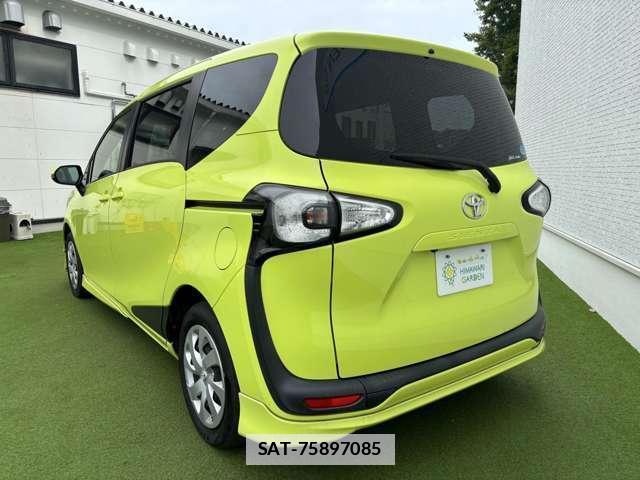 Toyota SIENTA 2015-07 7819913-3
