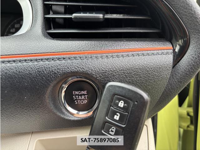 Toyota SIENTA 2015-07 7819913-5