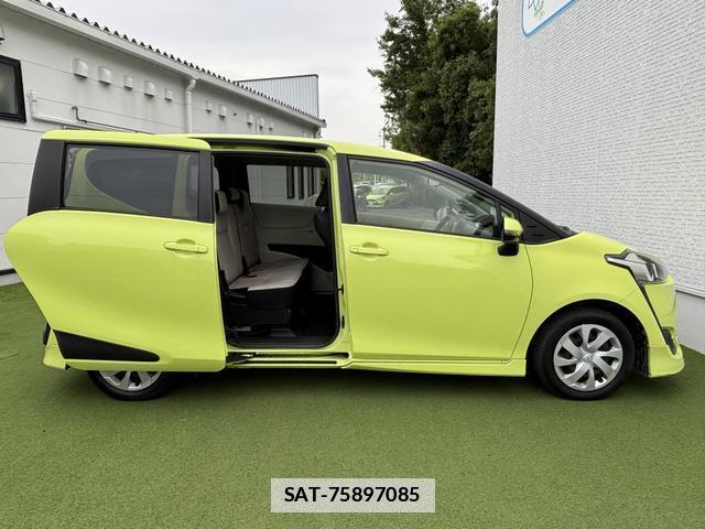 Toyota SIENTA 2015-07 7819913-6