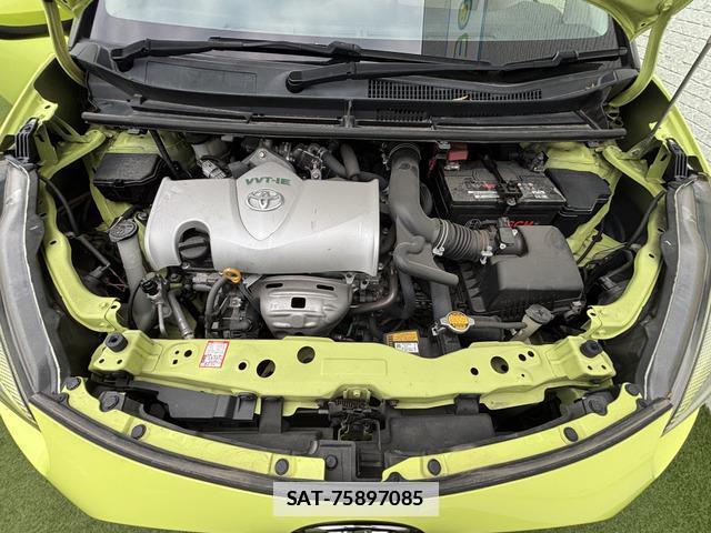 Toyota SIENTA 2015-07 7819913-9