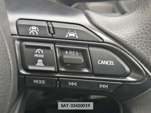 Toyota SIENTA 2023-04 7819939-11