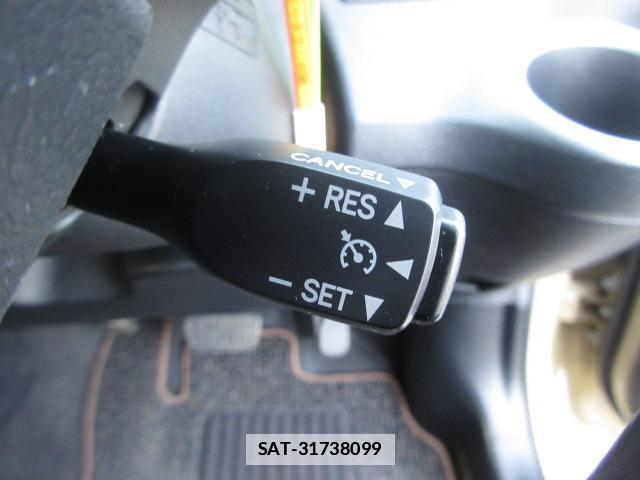 Toyota SIENTA 2020-05 7820521-14