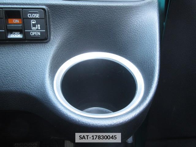 Toyota SIENTA 2020-11 7820527-9
