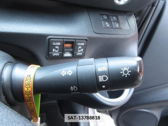Toyota SIENTA 2020-11 7820528-12