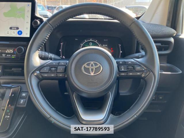 Toyota SIENTA 2022-10 7820927-14