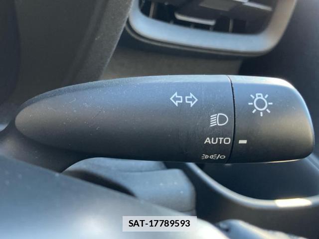 Toyota SIENTA 2022-10 7820927-15