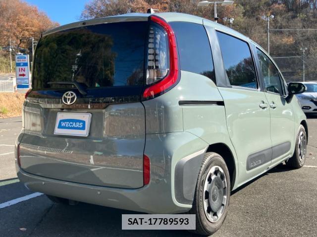 Toyota SIENTA 2022-10 7820927-2