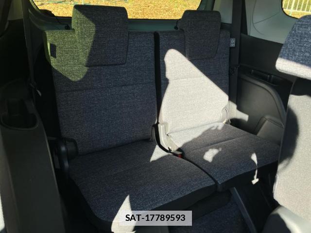 Toyota SIENTA 2022-10 7820927-5
