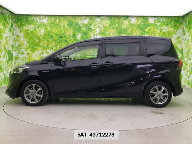 Toyota SIENTA 2018-10 7821017-1