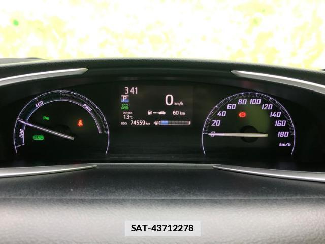 Toyota SIENTA 2018-10 7821017-13