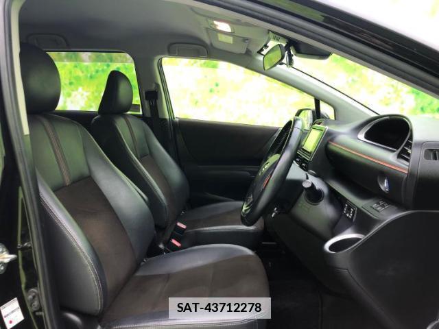 Toyota SIENTA 2018-10 7821017-3