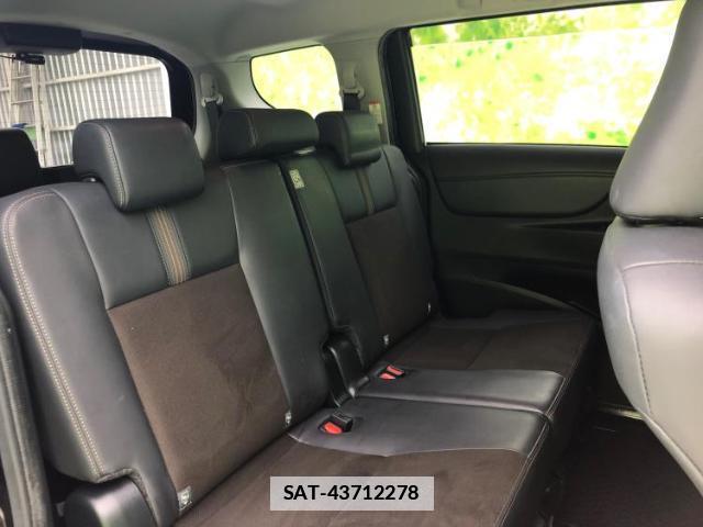 Toyota SIENTA 2018-10 7821017-4