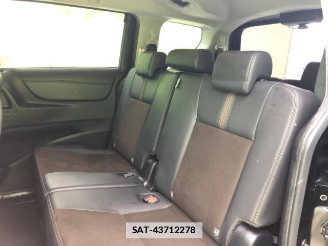 Toyota SIENTA 2018-10 7821017-7