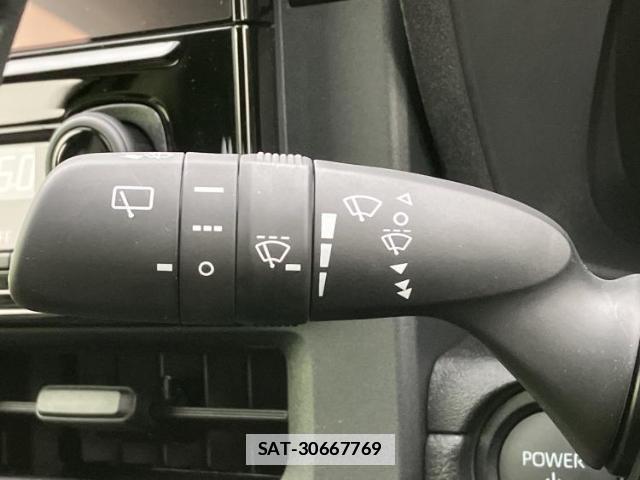 Toyota SIENTA 2026-01 7821128-17