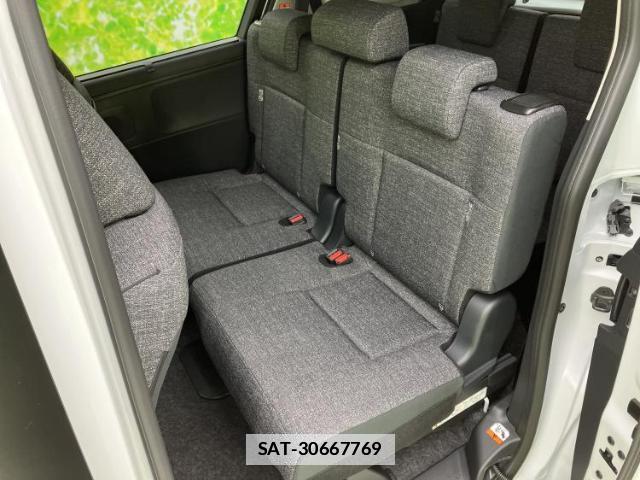 Toyota SIENTA 2026-01 7821128-7