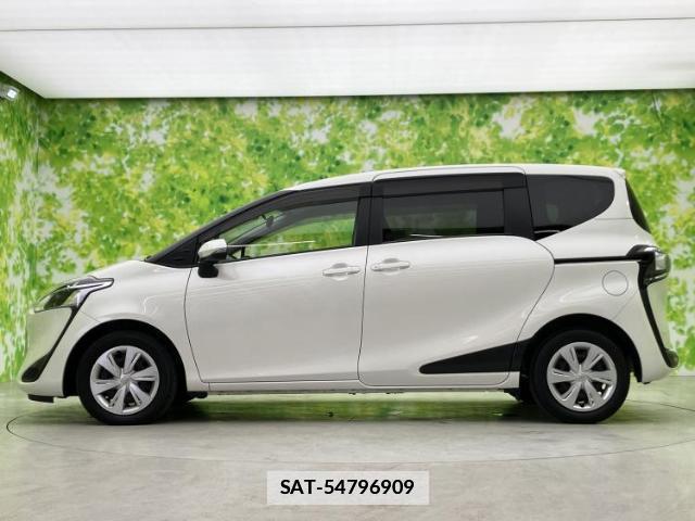 Toyota SIENTA 2021-12 7821471-1