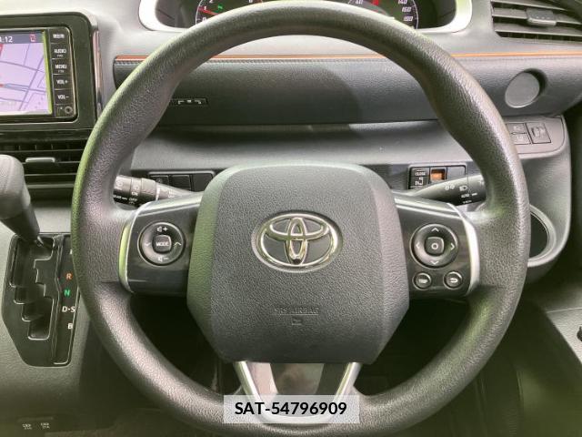 Toyota SIENTA 2021-12 7821471-13