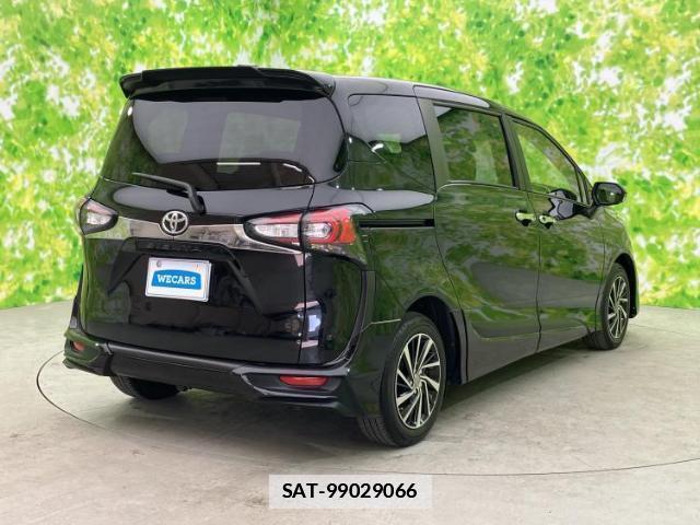 Toyota SIENTA 2021-06 7821770-2