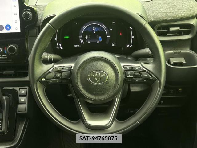 Toyota SIENTA 2023-04 7821915-15