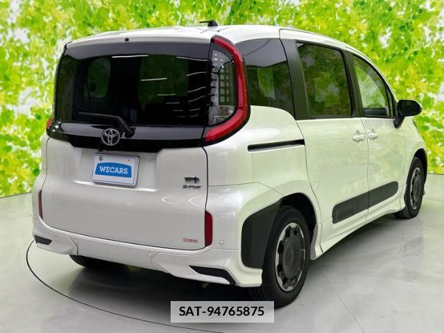 Toyota SIENTA 2023-04 7821915-2