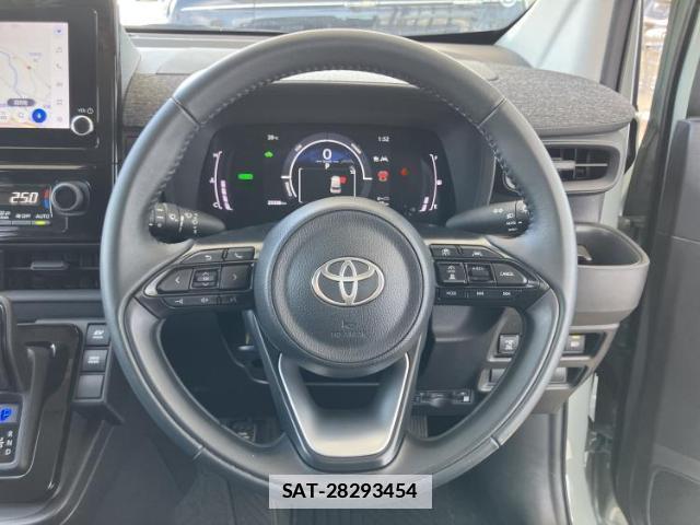 Toyota SIENTA 2023-05 7822075-13