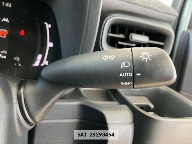 Toyota SIENTA 2023-05 7822075-14
