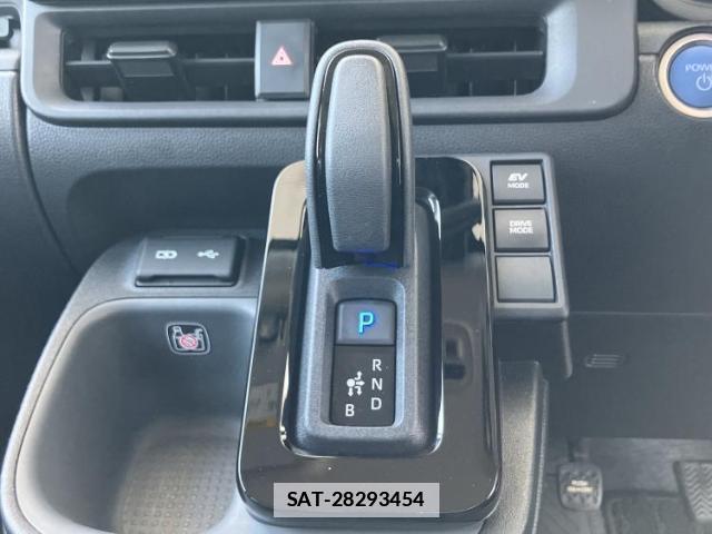 Toyota SIENTA 2023-05 7822075-16