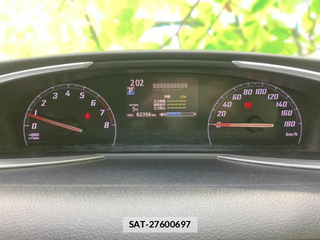 Toyota SIENTA 2015-11 7822097-13