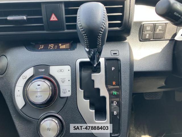 Toyota SIENTA 2021-04 7822297-17