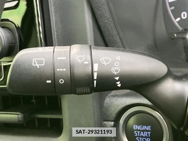 Toyota SIENTA 2023-02 7822418-16