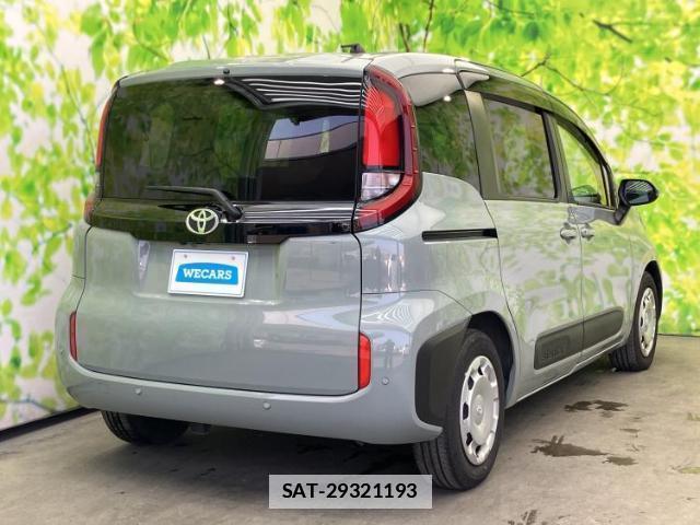Toyota SIENTA 2023-02 7822418-2