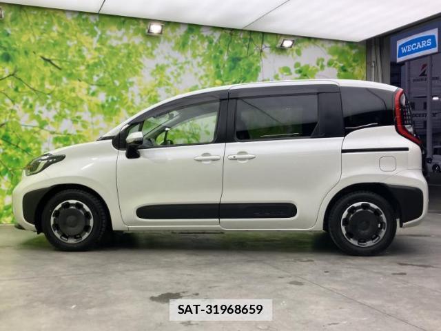 Toyota SIENTA 2023-03 7822488-1